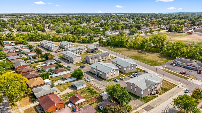 Building Photo - 610 Harrison Blvd