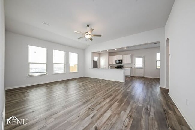 Building Photo - 2038 Delta Downs Dr