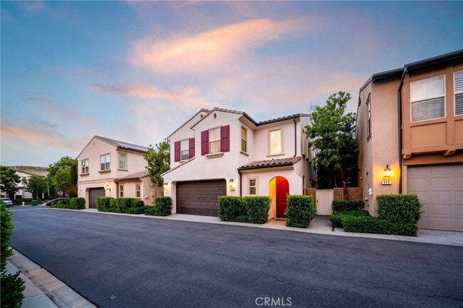 Building Photo - 210 Desert Bloom