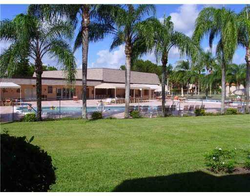 Building Photo - 25 Abbey Ln
