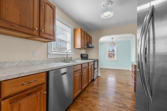 Building Photo - Charming home in Jackson, just minutes from Uptown!