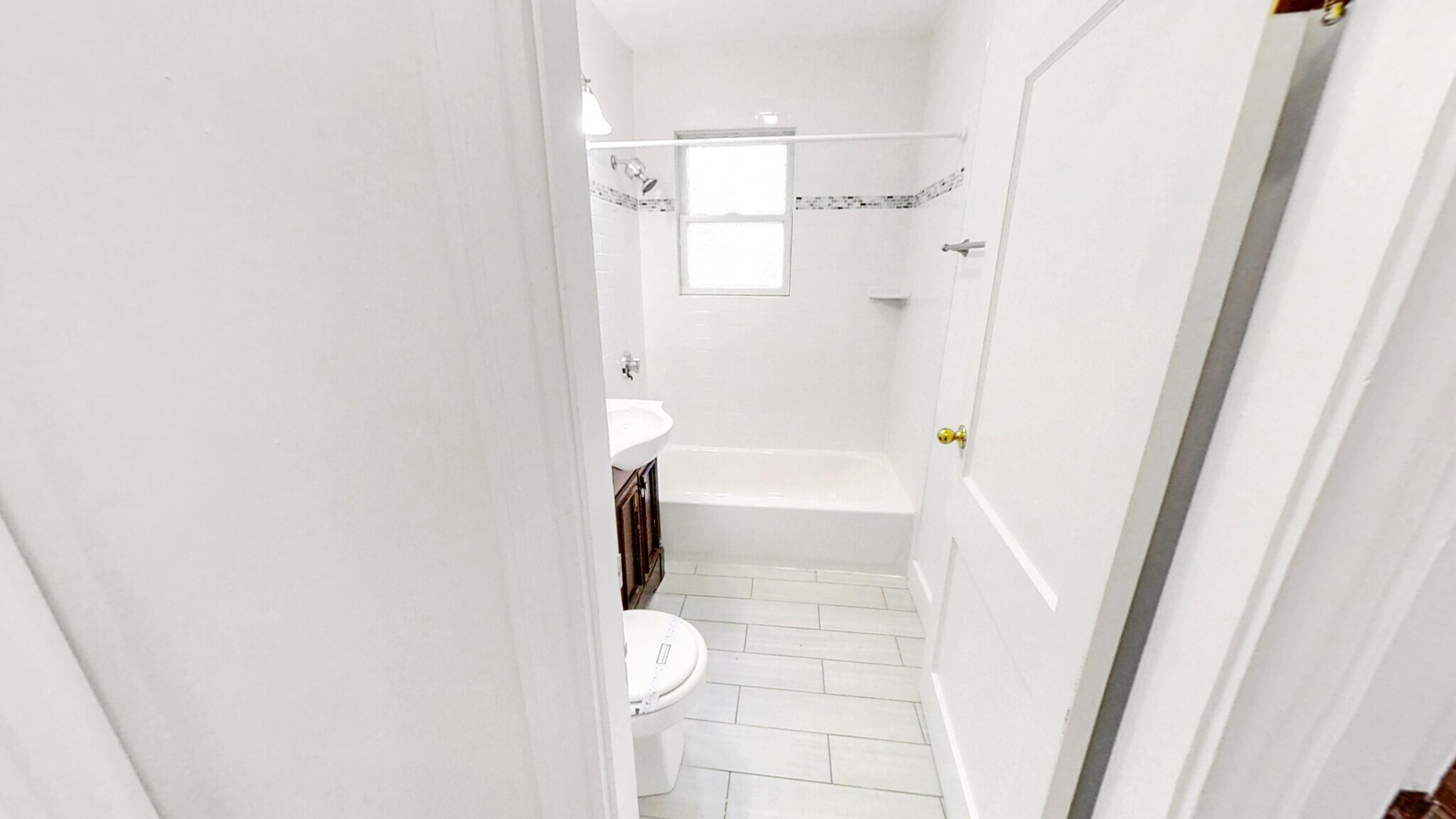 Building Photo - 242 Parker Hill Ave