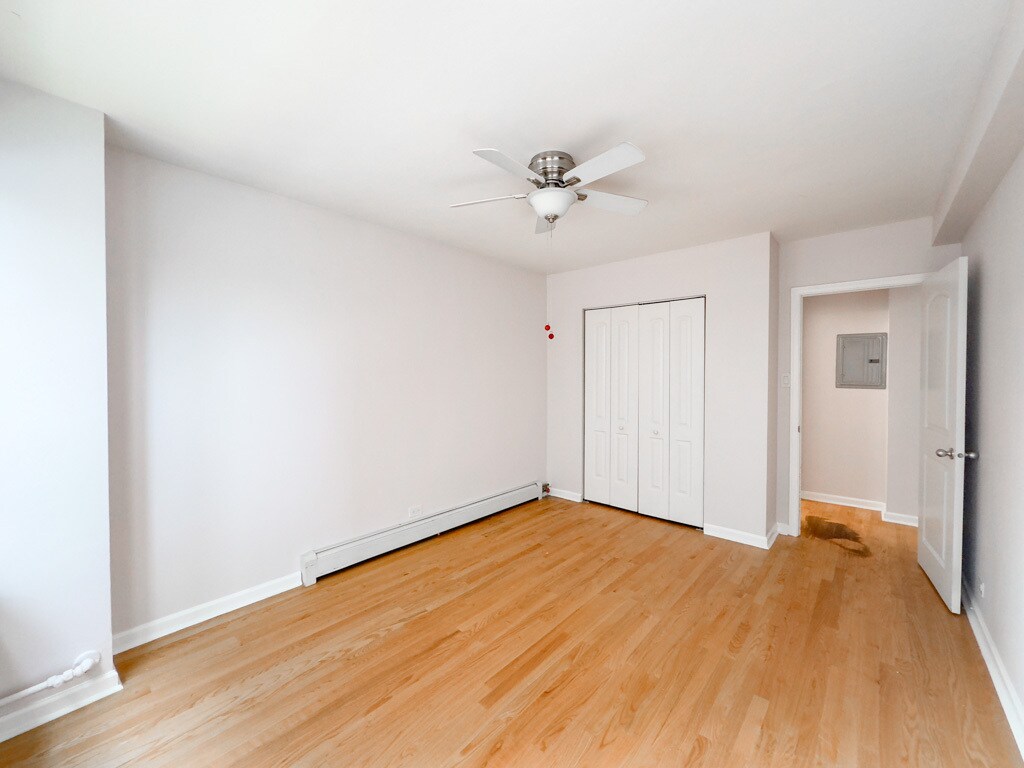 Building Photo - 4180 N Marine Dr
