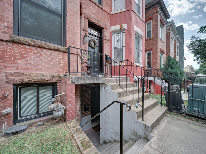 Building Photo - 1022 Park Rd NW