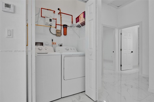 Building Photo - 1559 NW 62nd Terrace