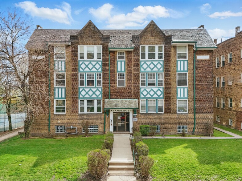 Building Photo - 5646 Hobart St