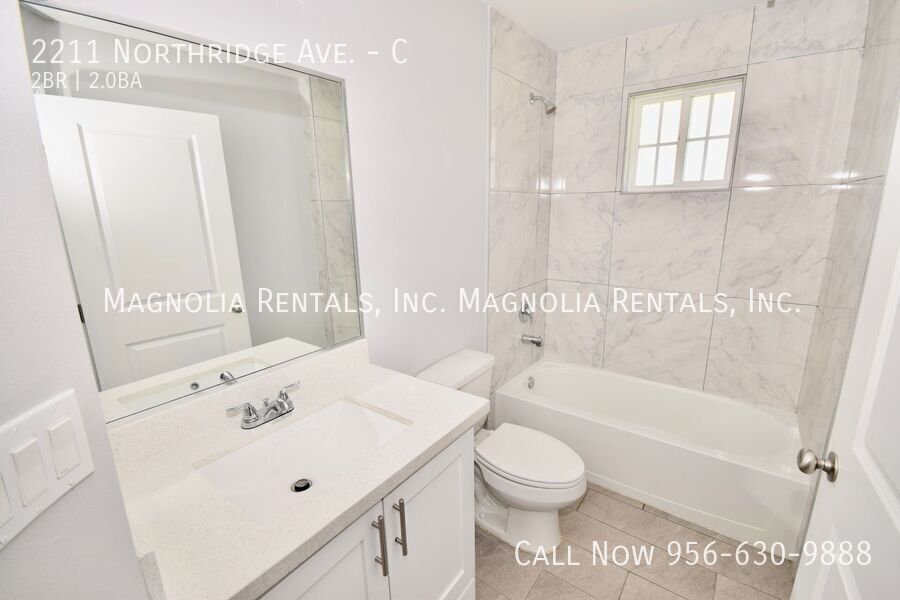 Building Photo - 2211 Northridge Ave