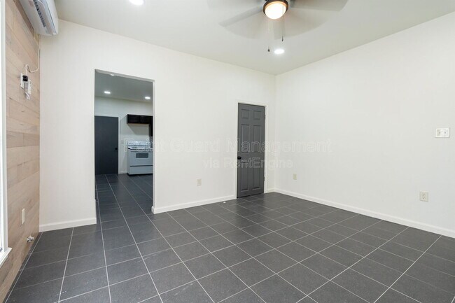 Building Photo - 169 S Belmont St