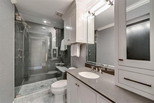 Building Photo - 7510 W Northwest Hwy