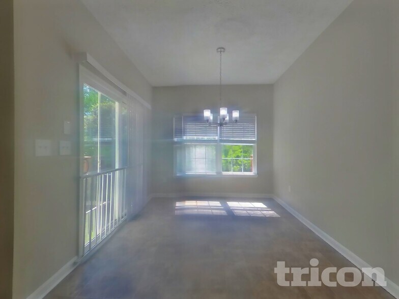 Building Photo - 4002 Windflower Way