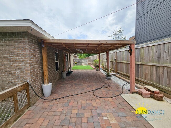Building Photo - Charming 3BR Home Near 30A Beaches in Santa Rosa Beach!