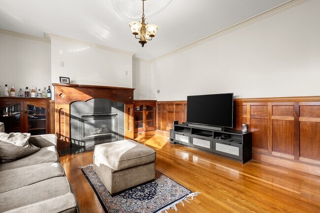 Building Photo - 25 Stearns Rd