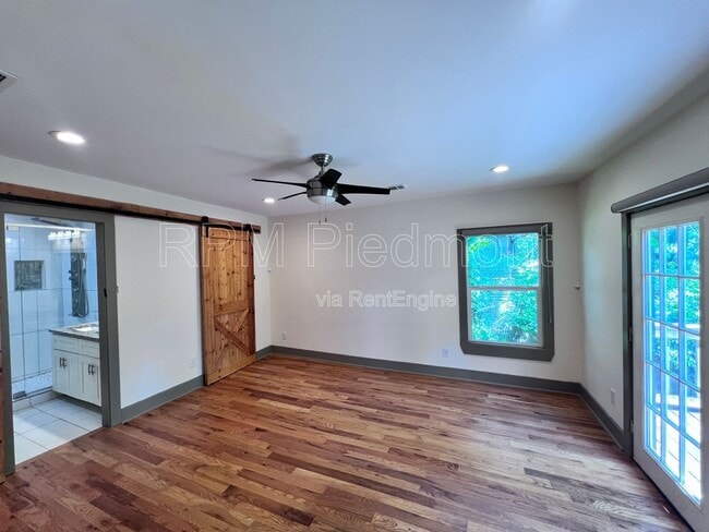 Building Photo - 334 Dargan Pl SW