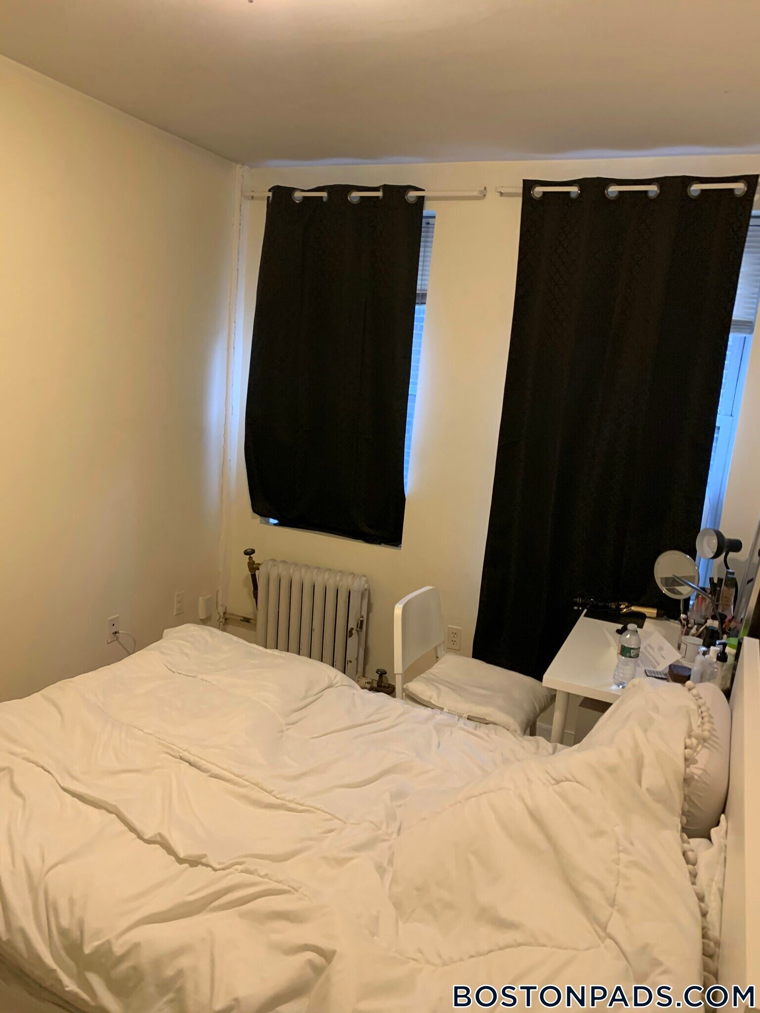 Building Photo - 220 Hanover St