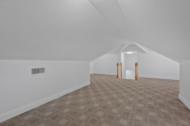 Building Photo - 614 Greene Dr