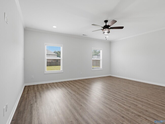 Building Photo - 122 Kretzer Ct