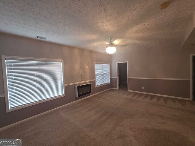 Building Photo - 323 Bald Eagle Way
