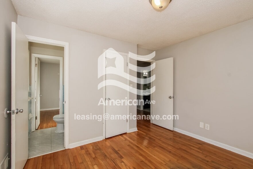 Building Photo - 321 Briercliff Dr