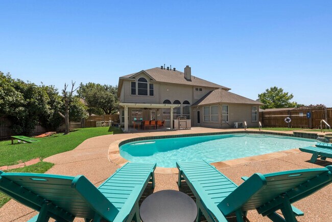 Building Photo - 5795 Brighton Ct