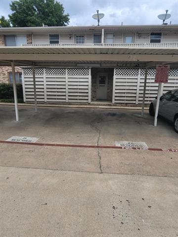 Building Photo - 5032 Matilda St