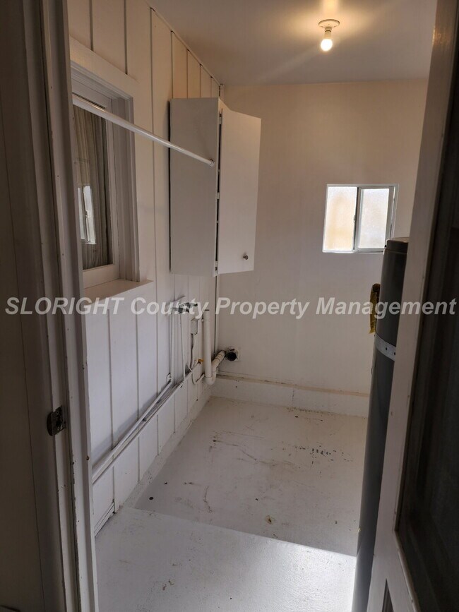 Building Photo - AVAILABLE NOW - Charming Old-Town SLO Home - 1 Bed / 1 Bath w/ BONUS ROOM