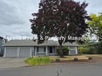 Building Photo - Available Now Prime Terra Linda Location One Level Home Large Fenced Yard & Attached Garage Walk ...