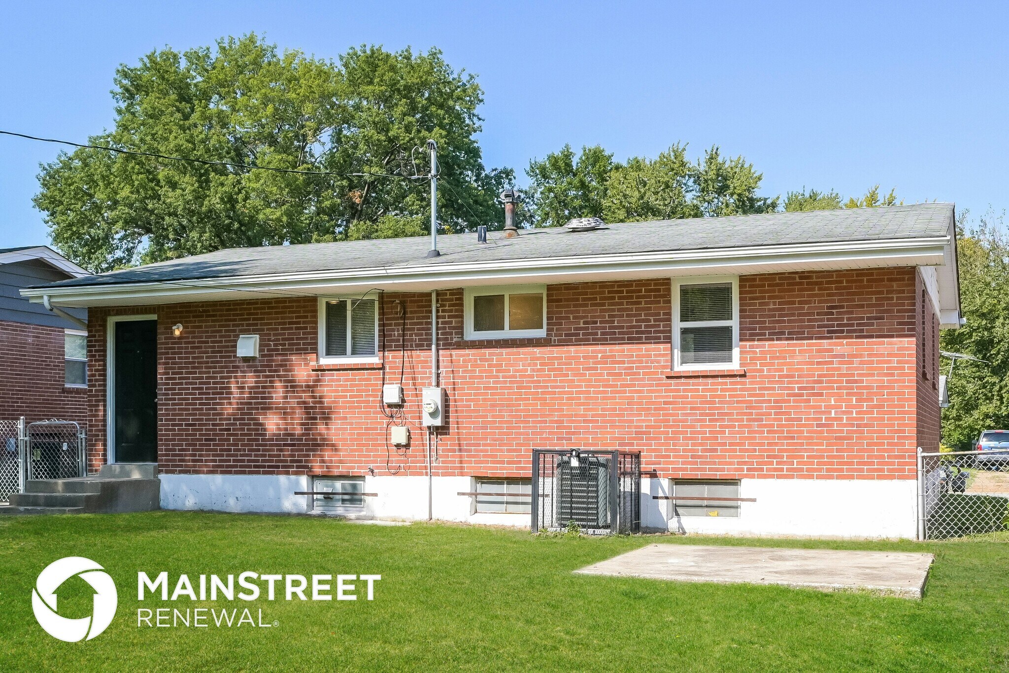 Building Photo - 1376 Cove Ln