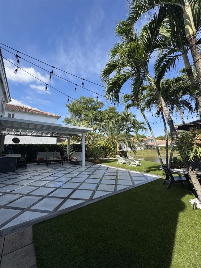 Building Photo - 10973 NW 53rd Ln