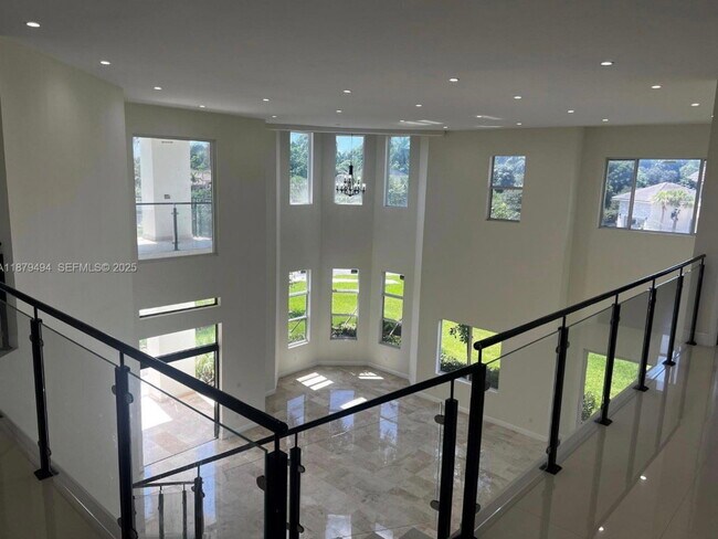 Building Photo - Marinel Say Drive, Davie, FL 33314 - 6 BR 6.5 BA single-family home