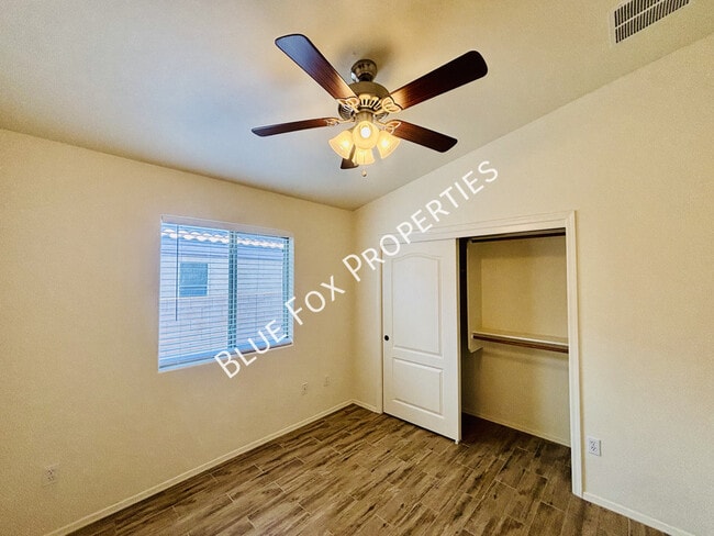 Building Photo - 2826 N Ramie Pl