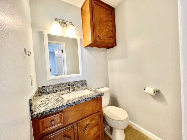 Building Photo - 4023 Avenue Q 1/2