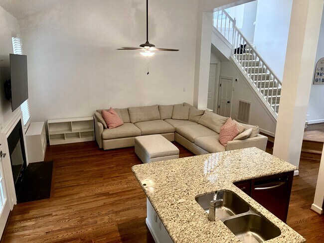 Building Photo - 10116 Goodview Ct