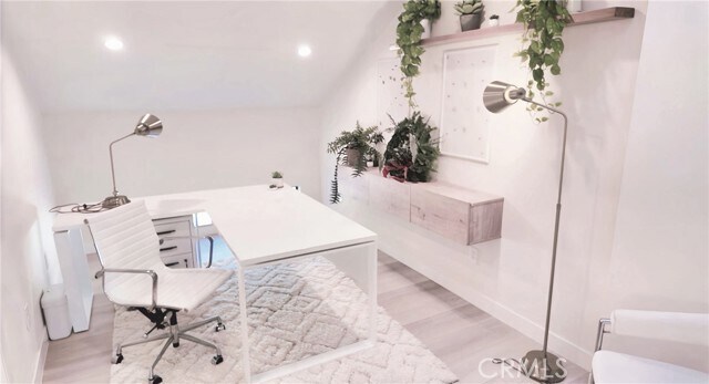 Building Photo - 6 Southwind