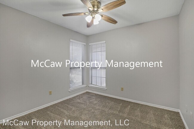 Building Photo - 3 br, 2 bath House - 803 Summit Dr.