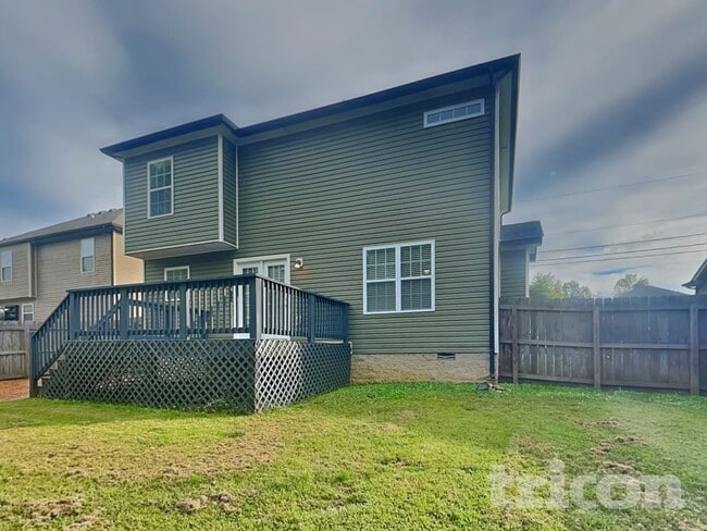 Building Photo - 542 Magnolia Dr