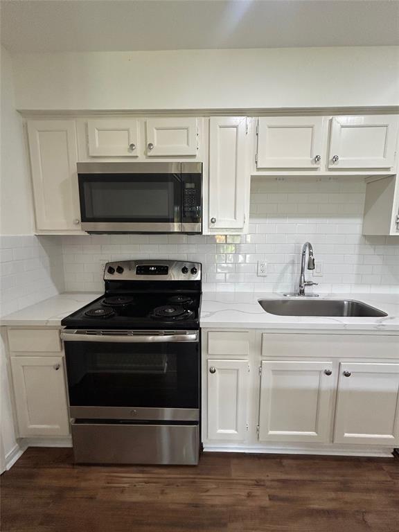 Building Photo - 12755 Mill Ridge Dr
