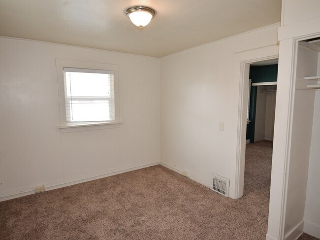 Building Photo - 89 Marindale Ave