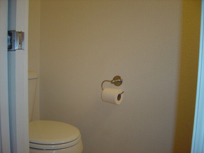 half bath near kitchen - 4147 Outlook Blvd
