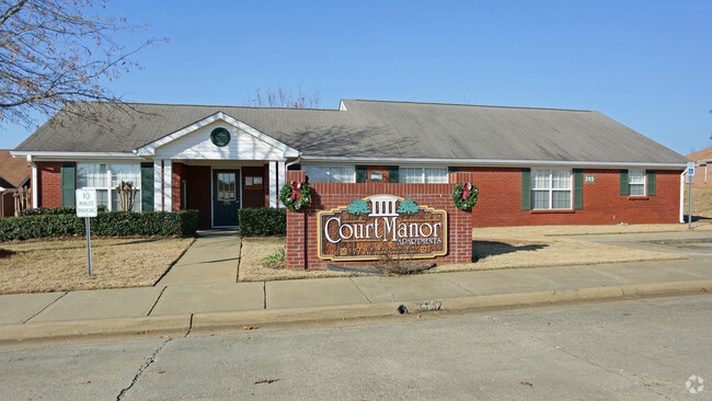 Primary Photo - Court Manor Apartments