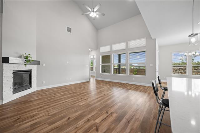 Building Photo - 1328 Huckleberry St