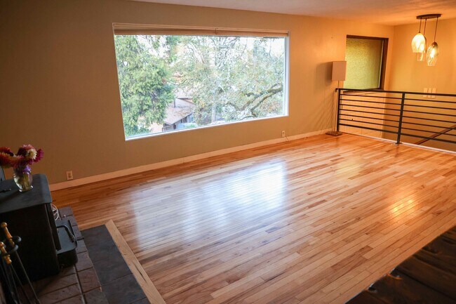 Building Photo - 2785 Malibu Way