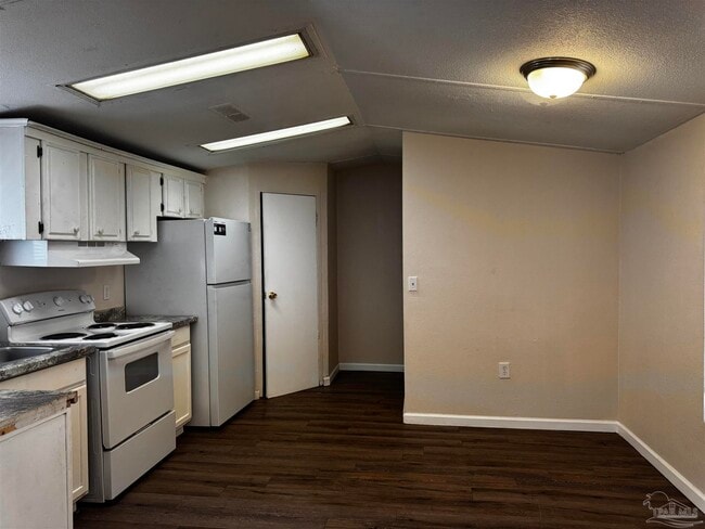 Building Photo - 7740 Poinciana Pl