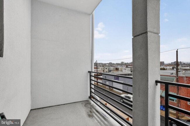 Building Photo - 3336 Salmon St