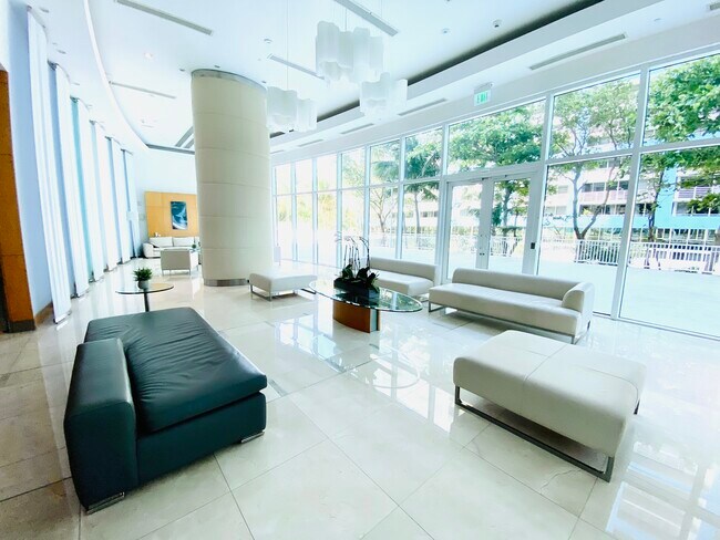 Building Photo - 2101 BRICKELL Ave