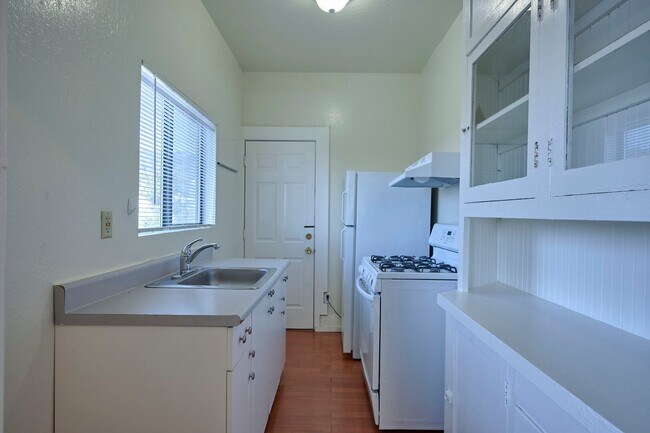 Floorplan - 2620 Hillegass Ave.