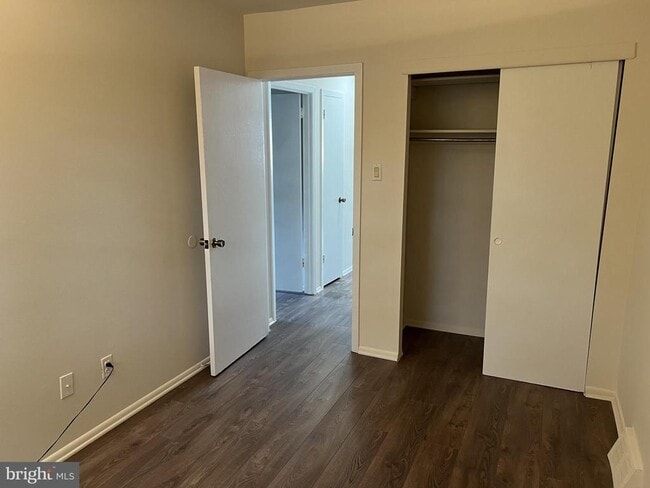 Building Photo - 213 Alnus St