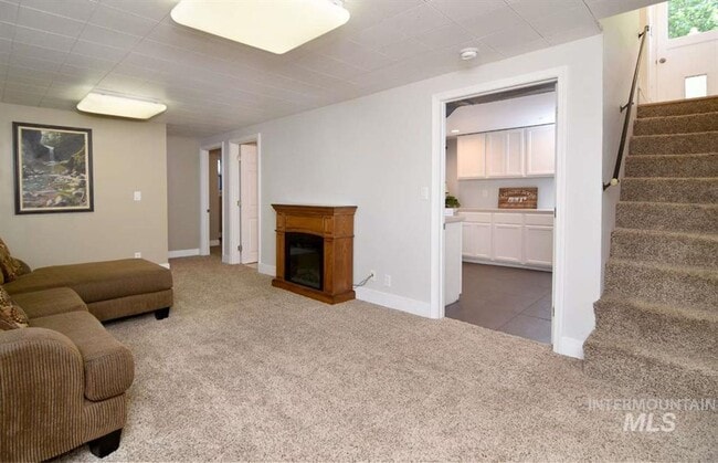 Building Photo - 2228 W Frederic St