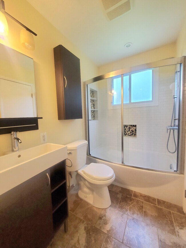 Building Photo - 4517 Mayfield Dr