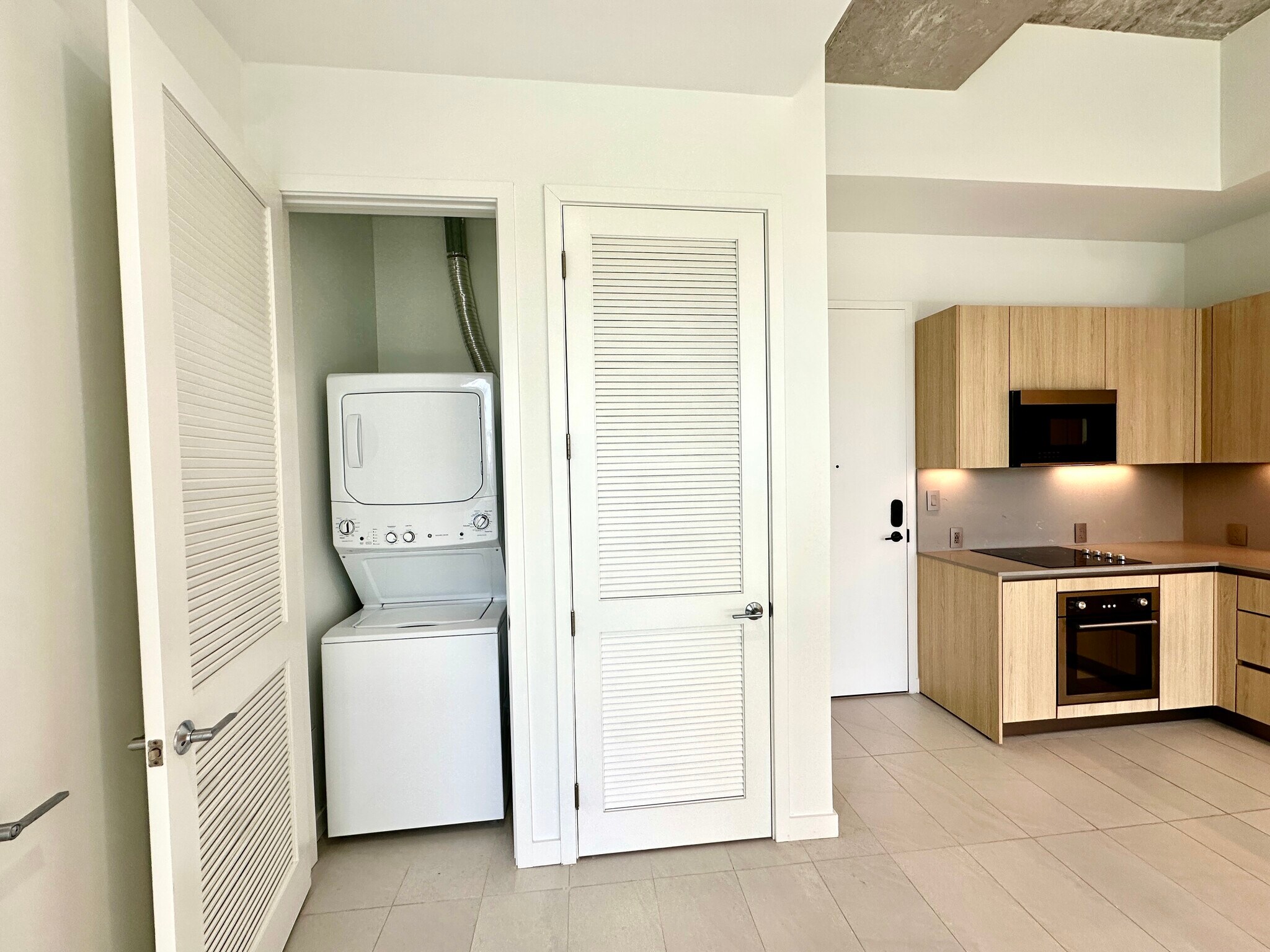 Building Photo - 120 NW 31st St