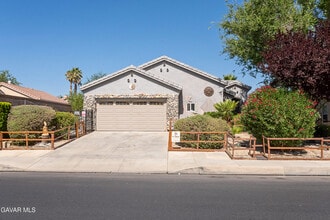 Building Photo - 43963 Glenraven Rd